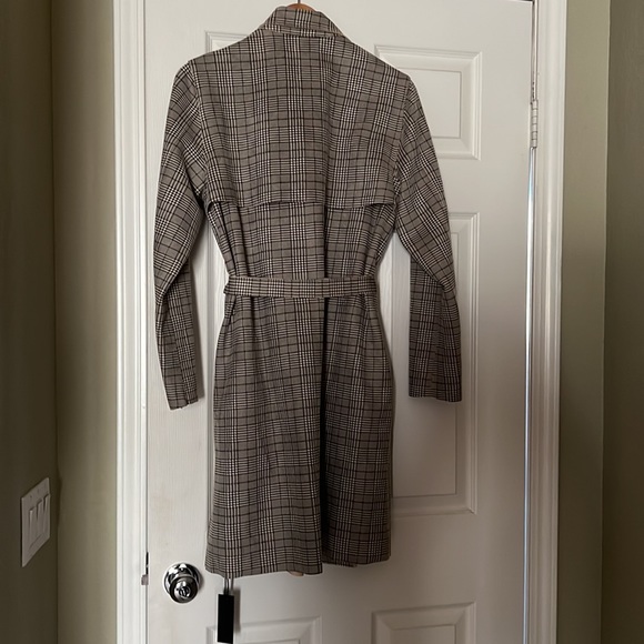 NWT Trench Coat. Belted, side pockets. Tan & Gray Plaid. Knee Length - Picture 2 of 3